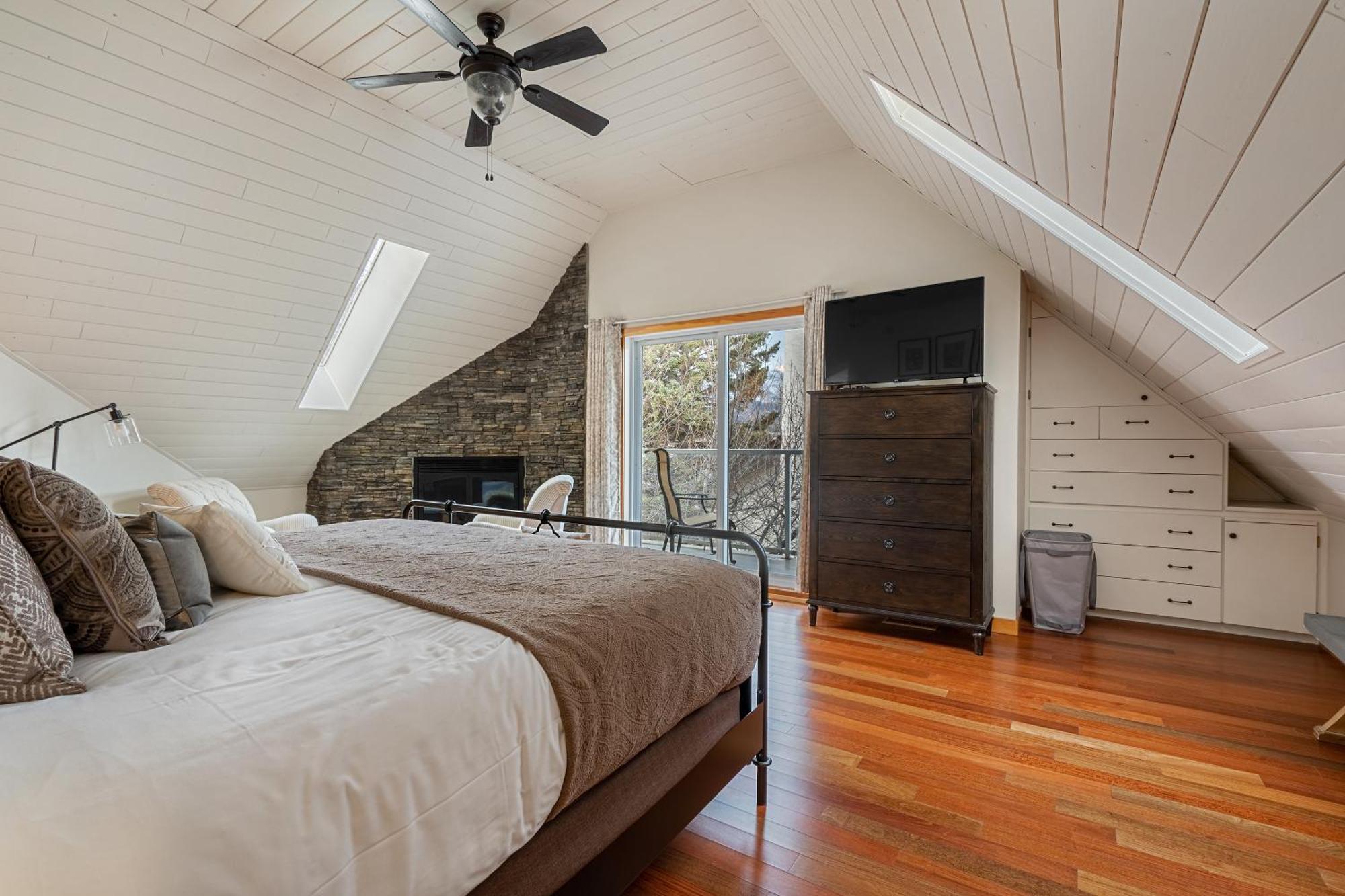 Apartamento Parkland301 Sunlit 2,000 Ft² Penthouse With Mtn View Canmore Exterior foto